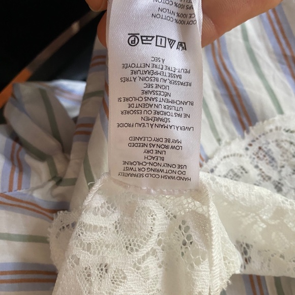 Anthropologie Pilcro peasant top lace hem $118 NWT Oversized style best for S//M - Picture 6 of 8